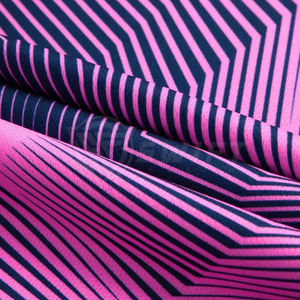 Vêtements de football en tissu doux personnalisés les plus vendus avec option de conception Vêtements de football personnalisables de qualité supérieure - Product Image 3