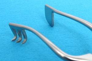 MayoMed PERKINS Retractor 130mm hecho de acero inoxidable de alta calidad, Retractor certificado CE para procedimientos quirúrgicos - Product Image 5