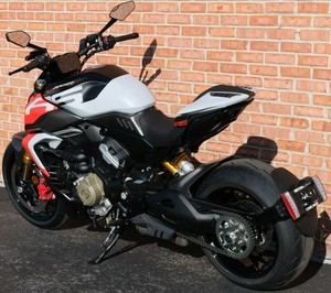 NUEVAS Motocicletas <span class=keywords><strong>Ducati</strong></span> <span class=keywords><strong>Diavel</strong></span> <span class=keywords><strong>V4</strong></span> RS 2026 - Product Image 2