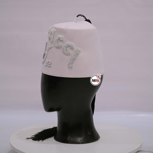 Personnalisé Brodé À La Main DOI ARARAT Fès Blanc Bullion Quatre Rangées De Laine Fezzes Avec Cour Et Numéro 4 Trois Rangées Blanc Fez - Product Image 2