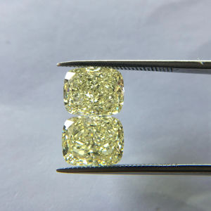 เบาะสีเหลืองสวยงามแฟนซีตัดได้2.20กะรัต VVS1เพชรธรรมชาติที่ผ่านการรับรองจากอินเดียสำหรับใช้เป็นเครื่องประดับ - Product Image 1