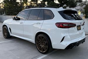 Auto Usado Premium 2020 B-MW X5 M Competition 617-hp Turbo V8 - Product Image 2