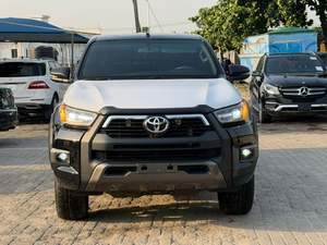 Toyota Hilux Usada, 4x4, Doble Cabina, Transmisión Automática, Modelo 2025, 100% en Perfecto Estado, 1 Año de Garantía - Product Image 6