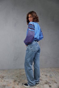 Chemisier ukrainien brodé à la main et attrayant pour femmes d'automne, chemisier en coton à manches longues et bouffantes, nouveauté ODM personnalisé - Product Image 2