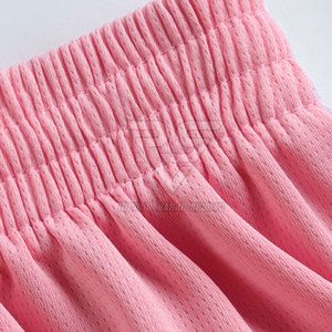 Ensemble d'uniformes de basketball d'été respirants sur mesure, à manches courtes, de haute qualité, 100 % polyester, faible MOQ, fabriqué au Pakistan - Product Image 5