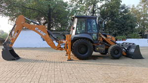 รถตักล้อยางมือสอง คุณภาพดีที่สุด ปี 2024 รุ่น Case 770EX 4x4 พร้อมขายในราคาถูก - Product Image 6