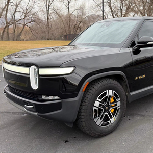Rivian R1T Adventure Edition 2022 Usada, Motor Cuádruple, Tracción en las Cuatro Ruedas, Paquete de Batería Grande, Sin Modificar - Product Image 1