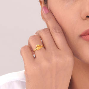 จี้ทองคำคลาสสิก Sunlit Shard - ของขวัญที่สมบูรณ์แบบสำหรับทุกโอกาส - Product Image 2