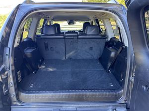 Auto Usado en Perfectas Condiciones, <span class=keywords><strong>Toyota</strong></span> Land Cruiser <span class=keywords><strong>Prado</strong></span> <span class=keywords><strong>VX</strong></span> 2.8D 6AT 4WD SUV <span class=keywords><strong>2022</strong></span>, Envío a Todo el Mundo - Product Image 6
