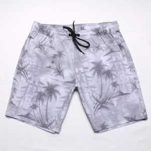 Logo personnalisé Short de sport pour homme Short de plage élastique décontracté en polyester tendance avec caractéristiques taille basse respirante et séchage rapide - Product Image 6