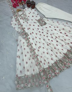 คอลเลกชัน2024เสื้อผ้าผ้าไหมทอระดับพรีเมียมสำหรับปาร์ตี้ Gota patti salwar kameez อินเดีย - Product Image 4