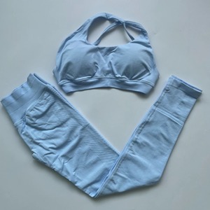 ชุดฟิตเนสโยคะสำหรับผู้หญิงกางเกงขาสั้นยกสะโพกแขนสั้นเซ็กซี่เล่นกีฬาด้านหลังสวยใหม่ฤดูร้อน - Product Image 2