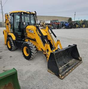 Retroexcavadora Compacta JCB 3CX 2018, Tracción 4x4, Usada, Tractor con Ruedas del Reino Unido, con Motor Cummins y Bomba de Engranajes de Alta Eficiencia - Product Image 1