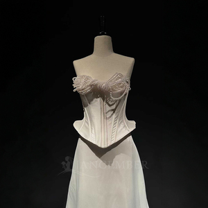 Vestido de Novia Moderno y Elegante NT56 con Perlas, Lazo, Satén, Cola de Sirena, Encaje, Flores y Cristales para Mujer - Product Image 3
