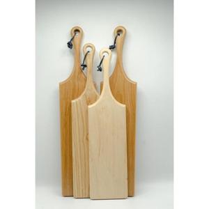 Élégante planche à découper en bois design qui sert à la fois de surface de coupe et de plateau de service décoratif - Product Image 6