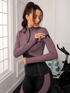 Nueva llegada 2025 de moda con cremallera para mujer chándal último diseño entrenamiento gimnasio deportes chándal fabricante - Product Image 6