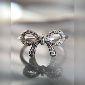 Anillo de Oro de 10K, 14K, 18K, Platino, Plata, con Diamantes Pavé, Forma de Lazo, Joyería Fina, Fabricante de Plata de Ley - Product Image 3