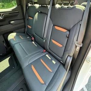 1GTUUEE8XPZ112425รถกระบะ1500 2023 AT4 4WD รถบรรทุกอัตโนมัติ10สปีด - Product Image 2