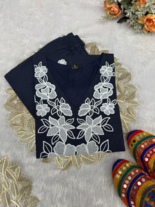 Kurti à séchage rapide en coton Khadi pour femmes à la mode avec un beau travail de broderie parfait pour toutes les occasions, y compris la fête - Product Image 3