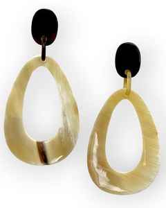 Boucles d'oreilles pendantes élégantes faites à la main en corne de buffle et résine jaune pour femme, légères, style vintage ethnique bohème, bijoux artisanaux naturels - Product Image 3