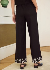 ชุดเซ็ตเสื้อผ้าฝ้ายปักลายสั้นยอดนิยมสำหรับใส่เที่ยวฤดูร้อน ใส่สบายๆ อยู่บ้าน ใช้ได้ทุกวัน เป็นมิตรกับสิ่งแวดล้อม ระบายอากาศได้ดี - Product Image 5