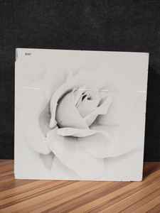 Azulejos modernos de porcelana de alto pulido Superficie Lisa esmaltada vitrificada clásica para encimera de piso de cocina Fabricado EN LA India - Product Image 6