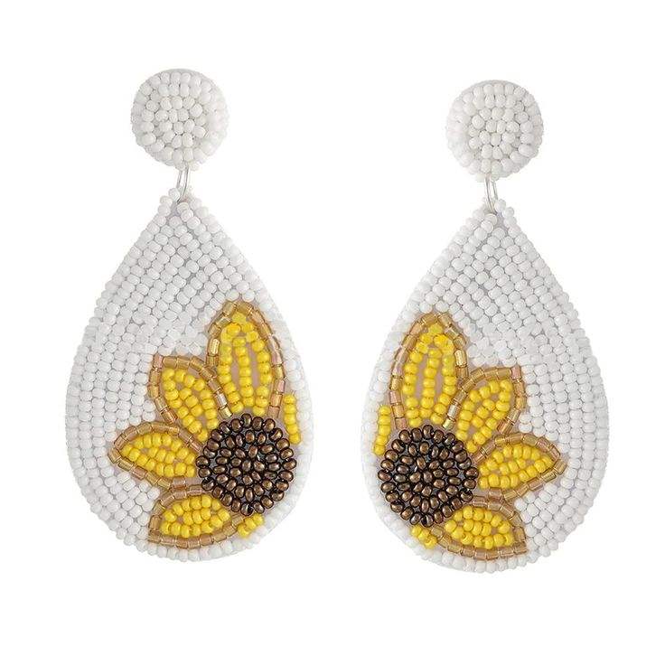 สีขาว สีเหลือง และสีน้ำตาล