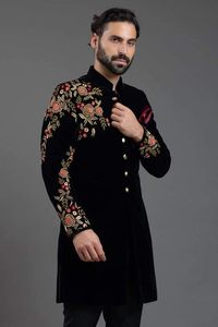 SHERWANI-vestido brillante de terciopelo para novio, traje con pantalón y bordado colorido de ZARDOZI para fiesta/vestido de boda @ 2022 - Product Image 2