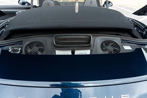 Porsche 911 Carrera S Cabriolet 2017 Usado, Transmisión Manual de 7 Velocidades, Motor Flat-6 Biturbo, Paquete Premium - Product Image 6