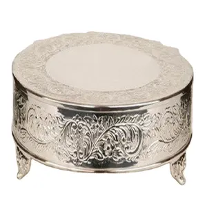 Alzata per torta nuziale lucida placcata argento moderna nuova decorazione di Design supporto Cakpe in vendita
