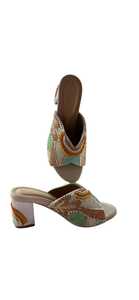 Cuir léger et respirant brodé à la main de créateur perlé pour pantoufles de femmes, fils à tisser de style glissant rembourrés - Product Image 3