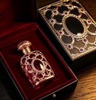 Flacon de parfum de luxe arabe du Moyen-Orient 6 ml en alliage avec bouchon à vis, conteneur de parfum vide en métal ajouré et sculpté, rechargeable
