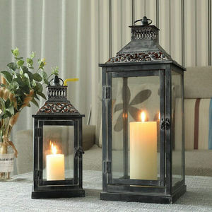 Design classique lanterne décorative métal fer trou conception soudage par points lanterne suspendue noir et sous or pour Banquet usage domestique - Product Image 4