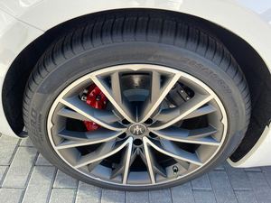 Offre exceptionnelle : Maserati Ghibli 2022 propre et prête à être expédiée - Product Image 6