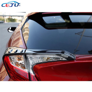 ABS Carbone Look Voiture Accessoires Carrosserie Kit Feu Arrière Feu De Frein Couvre Caps Shell pour <span class=keywords><strong>Toyota</strong></span> <span class=keywords><strong>CHR</strong></span> <span class=keywords><strong>GR</strong></span> <span class=keywords><strong>Sport</strong></span> AX10 AX50 2018-2022 - Product Image 4
