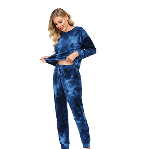Top vente de haute qualité en coton biologique femmes survêtement deux pièces ensemble en différentes tailles et couleurs respirant femmes survêtement - Product Image 2