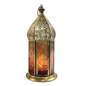 Lanterne décorative à graver faite à la main Décoration de maison Lanterne à bougie en métal pour la maison Décoration de jardin et d'extérieur - Product Image 1