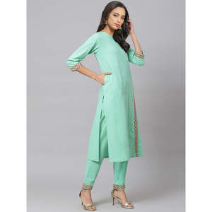 Ensemble Kurta Droit Brodé en Coton pour Femme avec Pantalon Vert Marine 46 Pouces 38 Pouces - Product Image 5