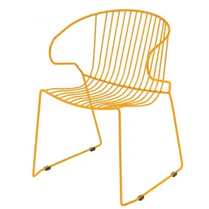 Роскошный стиль, оптовая продажа, дешевая цена, обеденный стул с желтым порошковым покрытием, готовый 2023, современный обеденный стул из металла для дома