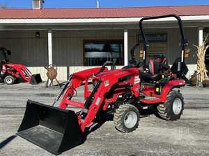 2025 Mahindra 1120HST Tractor usado - Product Image 2