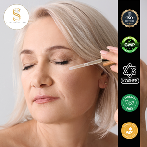 Suero Facial Antienvejecimiento con Ácido Hialurónico y Ácido Kójico 30ml - Antiarrugas, Reafirmante, Blanqueador, Péptidos, Reduce Poros, Vitamina E - Product Image 1