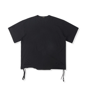 Camiseta de algodón pesado de gran tamaño negra personalizada 300 GSM último diseño bordado corto Unisex moda de hombre Camiseta con estampado en blanco - Product Image 1