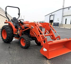 Tractor Agrícola ZT 155 Diésel de 40 HP 4WD con Caja de Cambios Automática, Bomba y Rodamientos para Uso Agrícola - Product Image 1