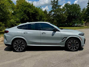 Nuevo BMW X6 M Competition 2024: Potencia y Prestigio - Product Image 3