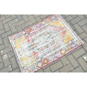 Turkish Vintage Small Rug 2.5x3.3 ft, <b>Red</b> Plants & trees Rug <b>Wool</b> - Product Image 2