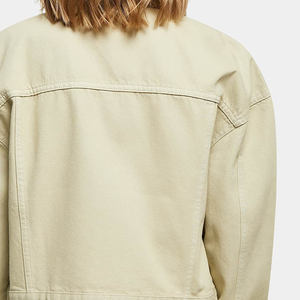 Chaqueta vaquera moderna de gran tamaño para mujer de algas marinas suaves de primera calidad personalizada con cierre de botones diseñada para mujer para la comodidad de todas las estaciones - Product Image 4