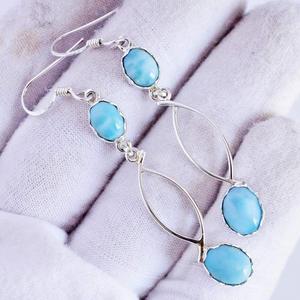 Pendientes de gancho chapados en oro con piedras preciosas naturales Larimar con forma ovalada de Plata de Ley 925 al por mayor, joyería de moda para mujeres y niñas - Product Image 3