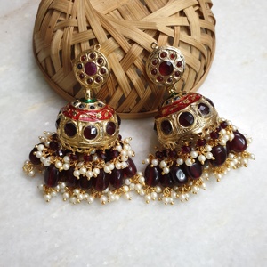 Jadau ประดับด้วยลูกปัดสีทองแนววินเทจต่างหูแบบชนเผ่าห้อยประดับไข่มุกและเพชรสำหรับงานเลี้ยง - Product Image 4