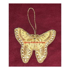 Ornement de Noël suspendu en forme de papillon de couleur jaune, de haute qualité, nouveau design luxueux, broderie zari, pour décorations d'arbre - Product Image 1