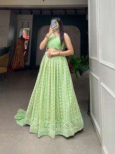 Último diseñador Faux Georgette Thread Work Lehenga Choli por Fab Zone - Product Image 4